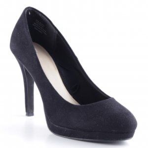 NWOT H&M Black Suede Heels